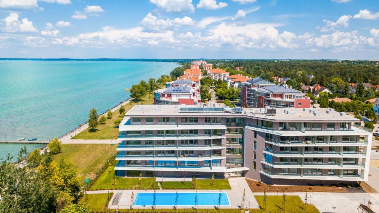 Myflat Coral Premium Suite Siofok Bagian luar foto