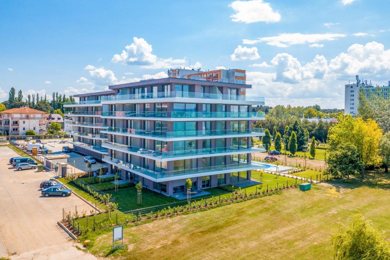 Myflat Coral Premium Suite Siofok Bagian luar foto