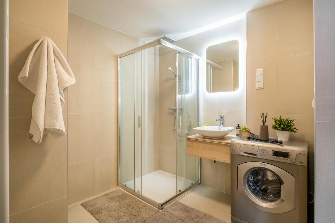 Myflat Coral Premium Suite Siofok Bagian luar foto
