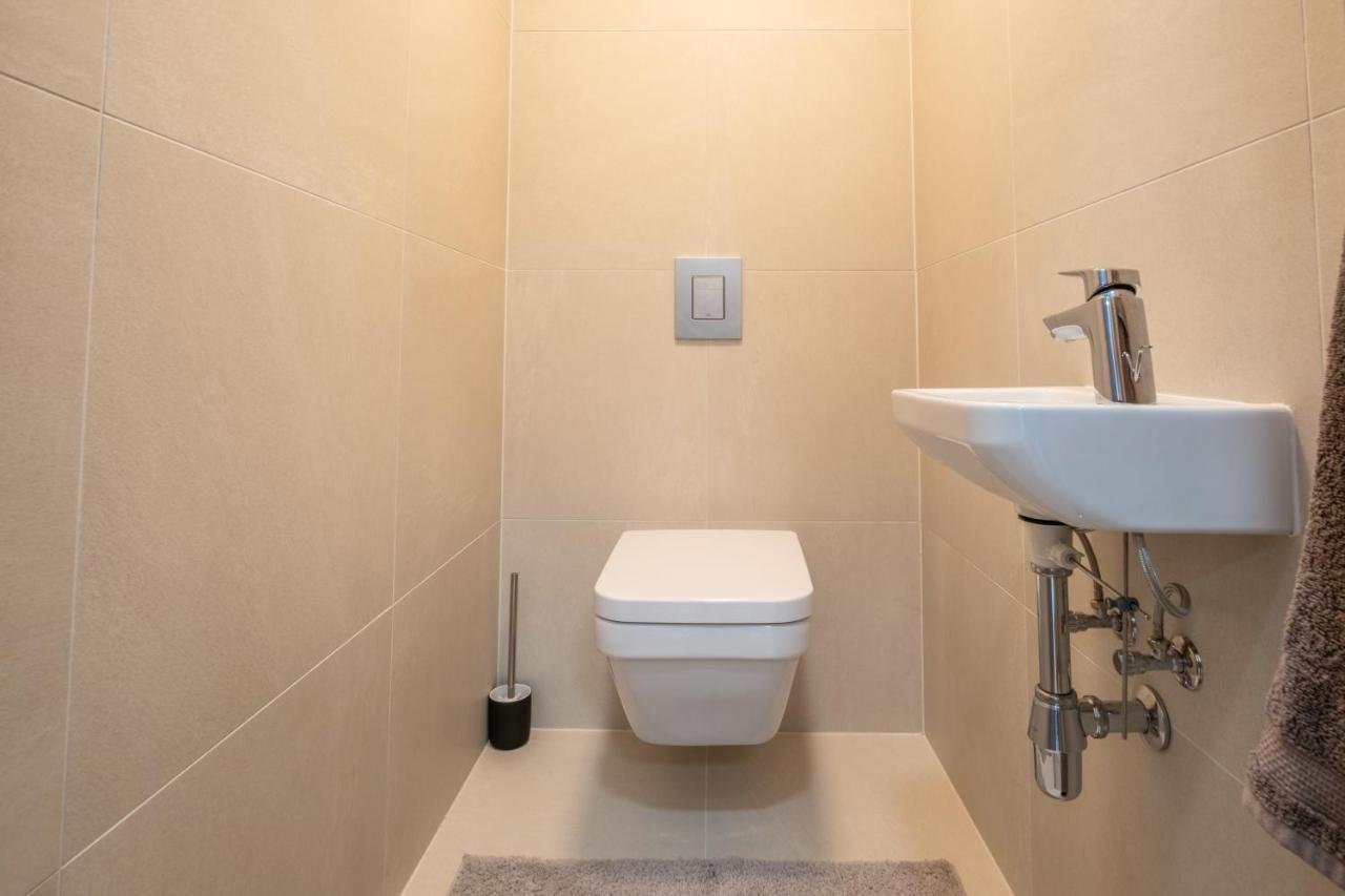 Myflat Coral Premium Suite Siofok Bagian luar foto